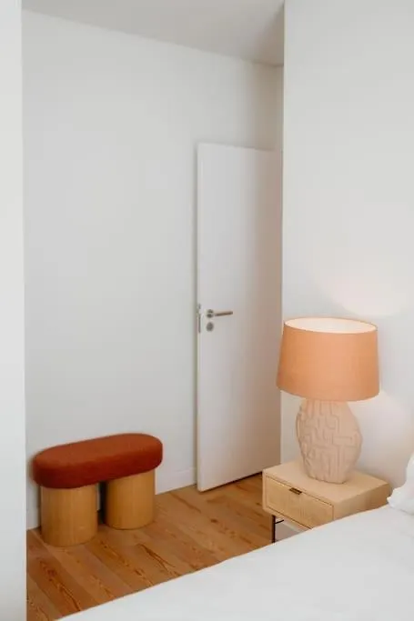 Lisbon Orange House - Beautiful Two-Bedroom Apartment 1D
