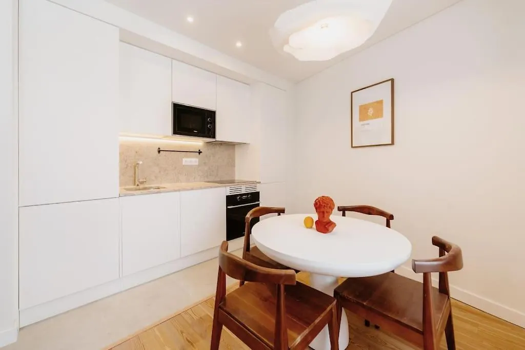 Lisbon Orange House - Beautiful Two-Bedroom Apartment 1D Portekiz
