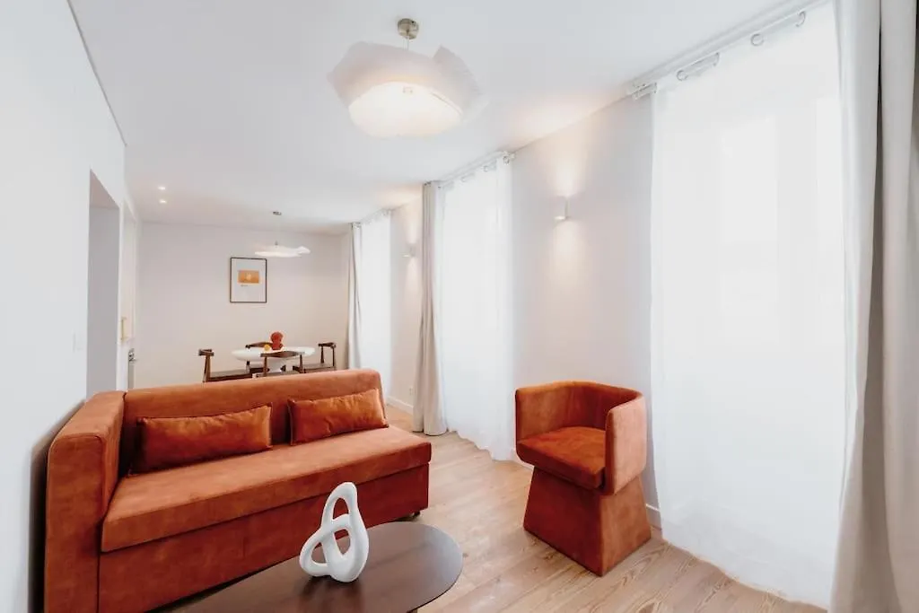 Lisbon Orange House - Beautiful Two-Bedroom Apartment 1D