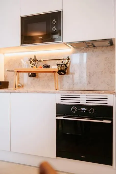 Lisbon Orange House - Beautiful Two-Bedroom Apartment 1D